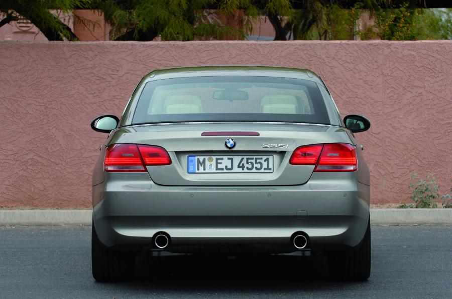  BMW 3-Series Convertible 2007 года  (фото 103 из 239)